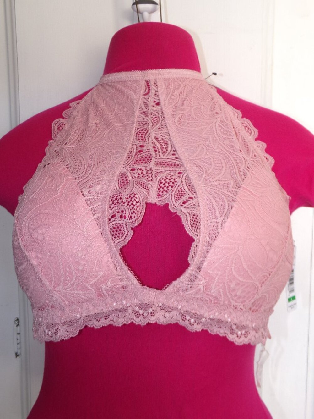 Sophie B.  NWT Pink Lace High Neck Bralette Sz L